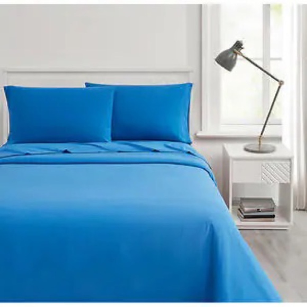 - Microfiber 4-piece twin Sheet Set blue new